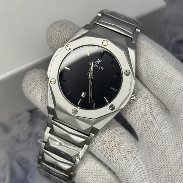 Hublot Diamond Cut Date Watch