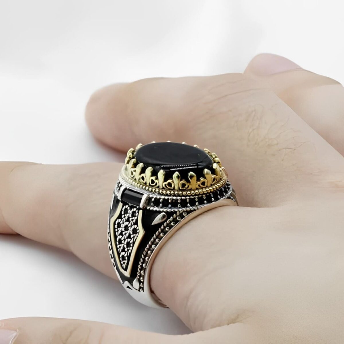Turkish Onyx Ring Round | Black - Image 2