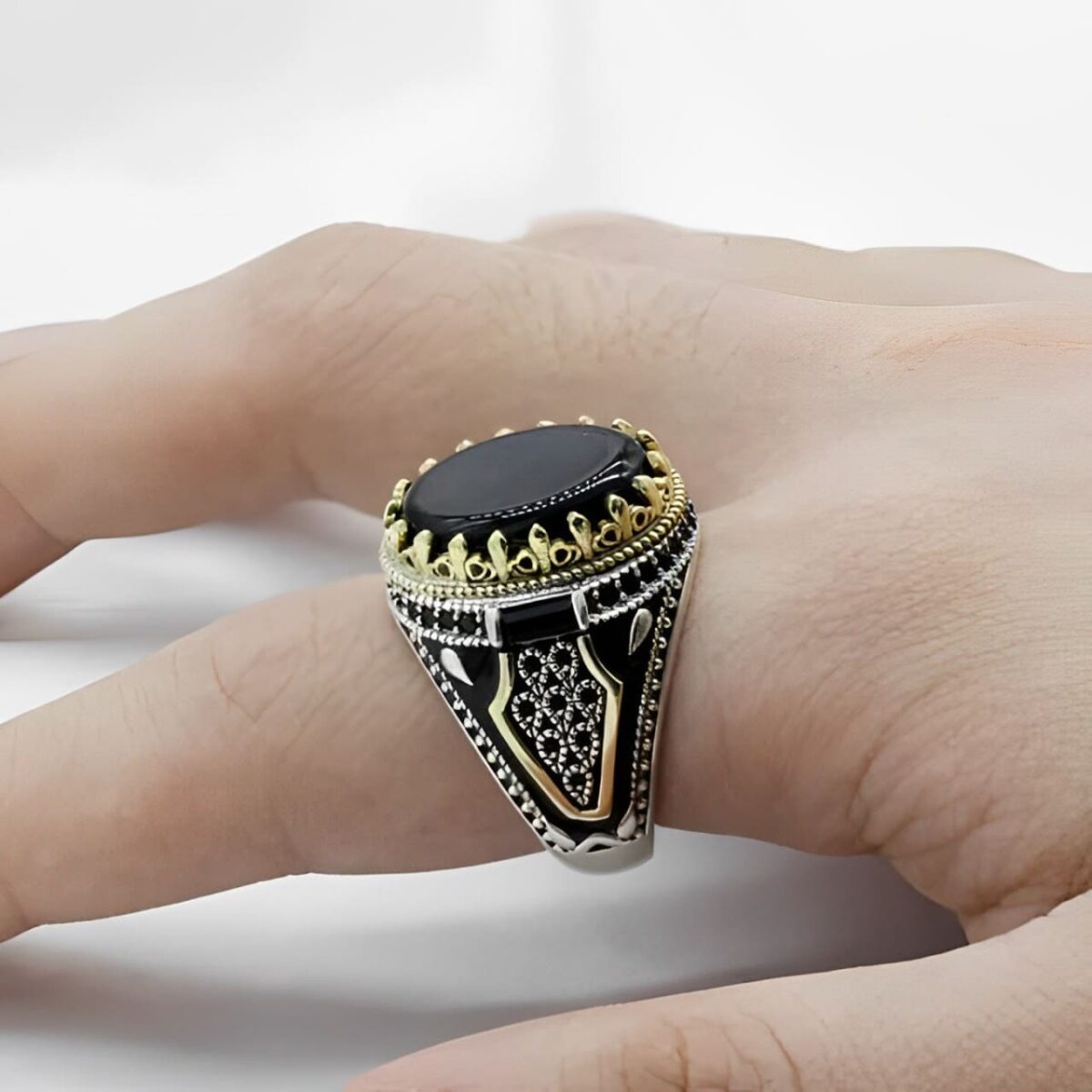 Turkish Onyx Ring Round | Black - Image 3