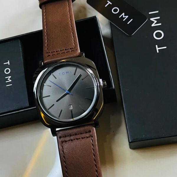 Tomi Brown Business Class Dial Watch